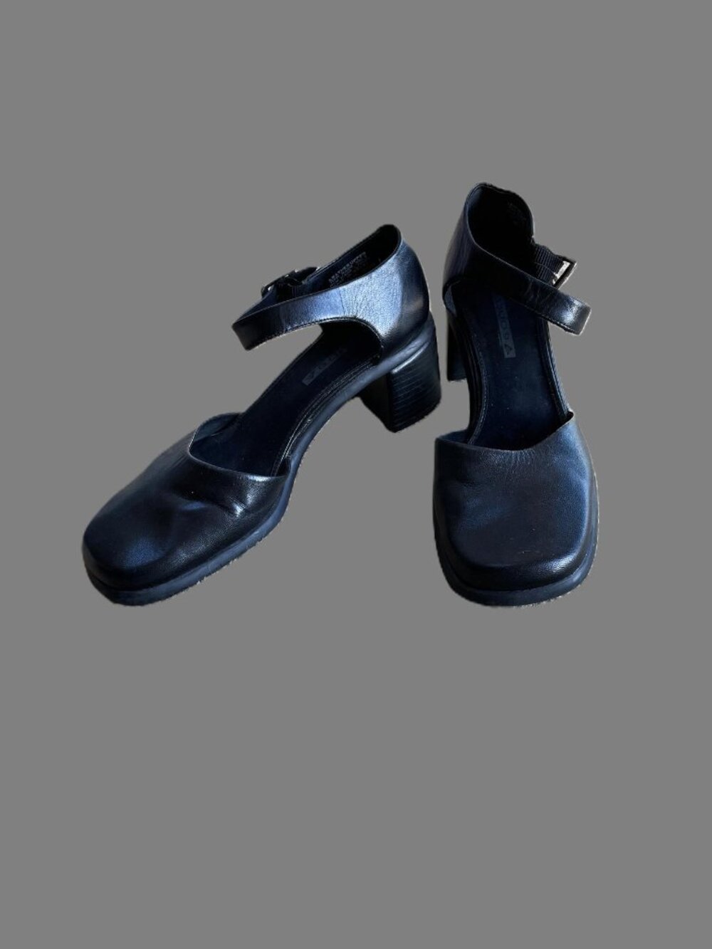 Cloud 9 by Nine West Leather Block Heel Shoes – Size 8.5M